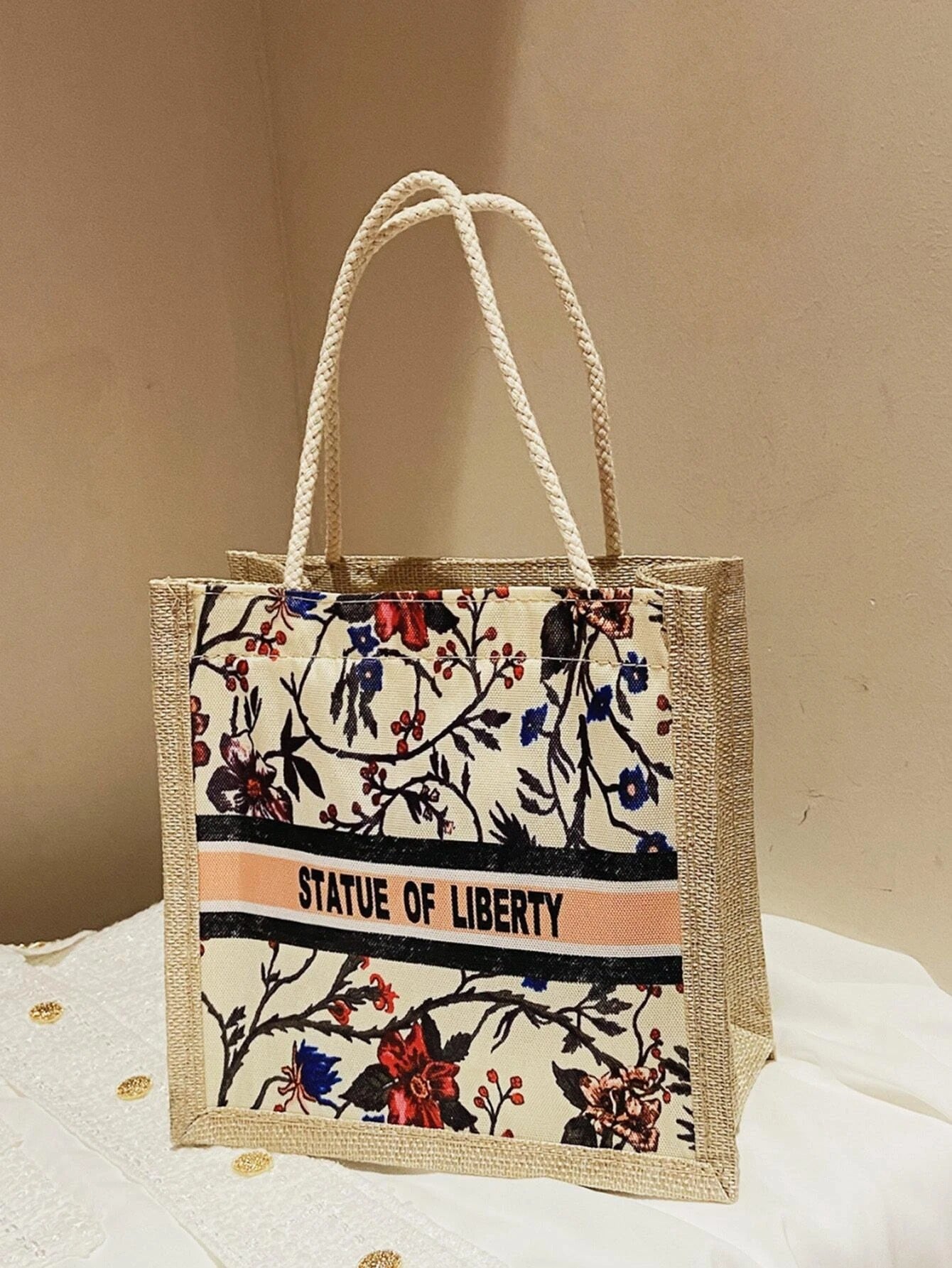 حقيبة مربعة ورود متوسطة شنط وحقائب شنط بيج