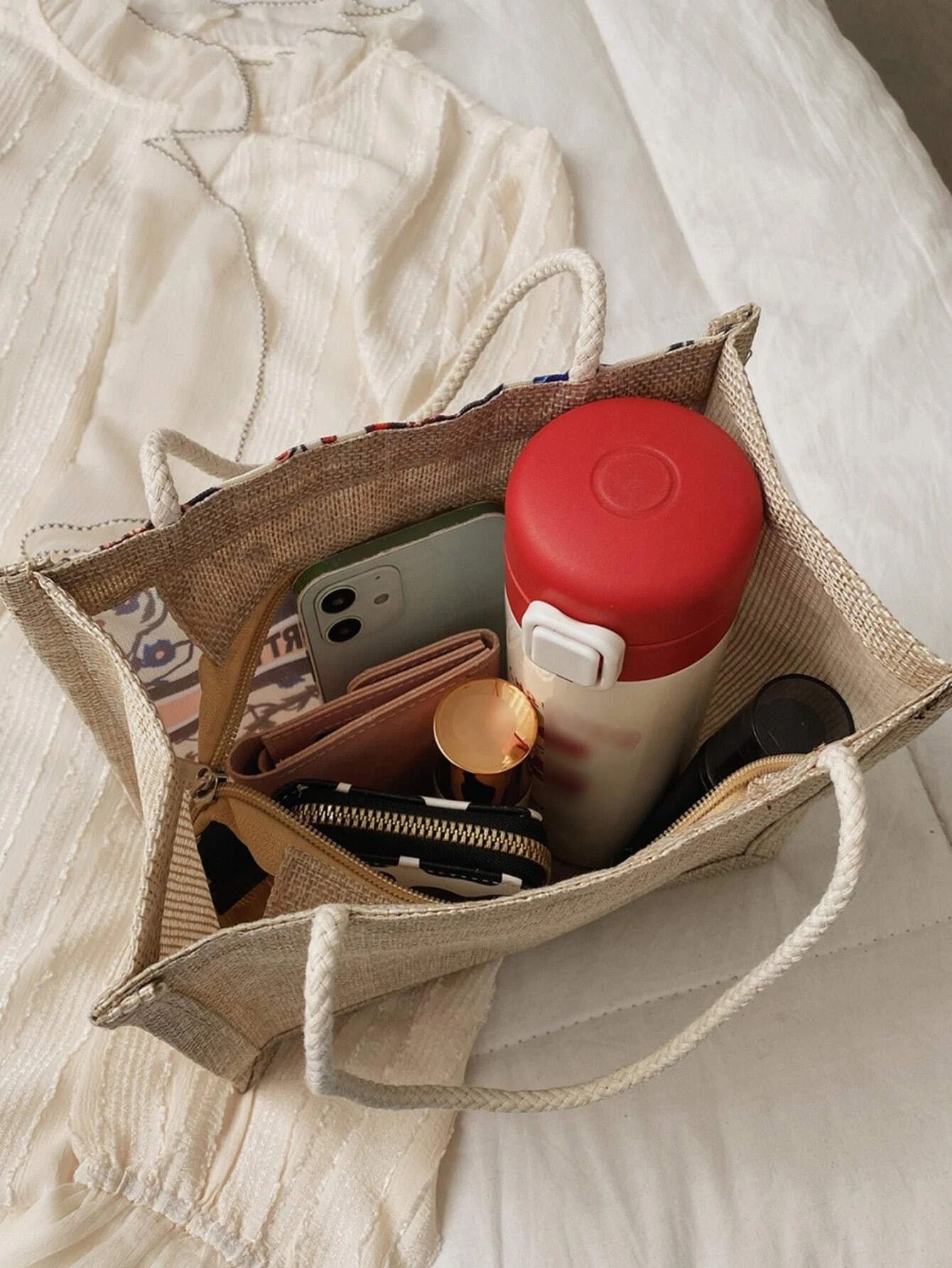 حقيبة مربعة ورود متوسطة شنط وحقائب شنط