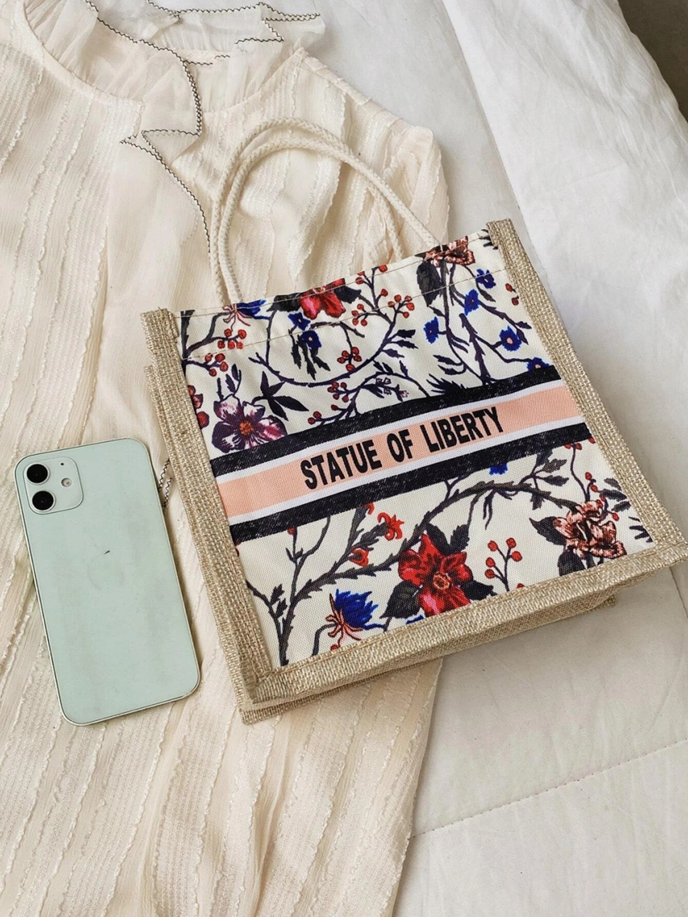 حقيبة مربعة ورود متوسطة شنط وحقائب شنط