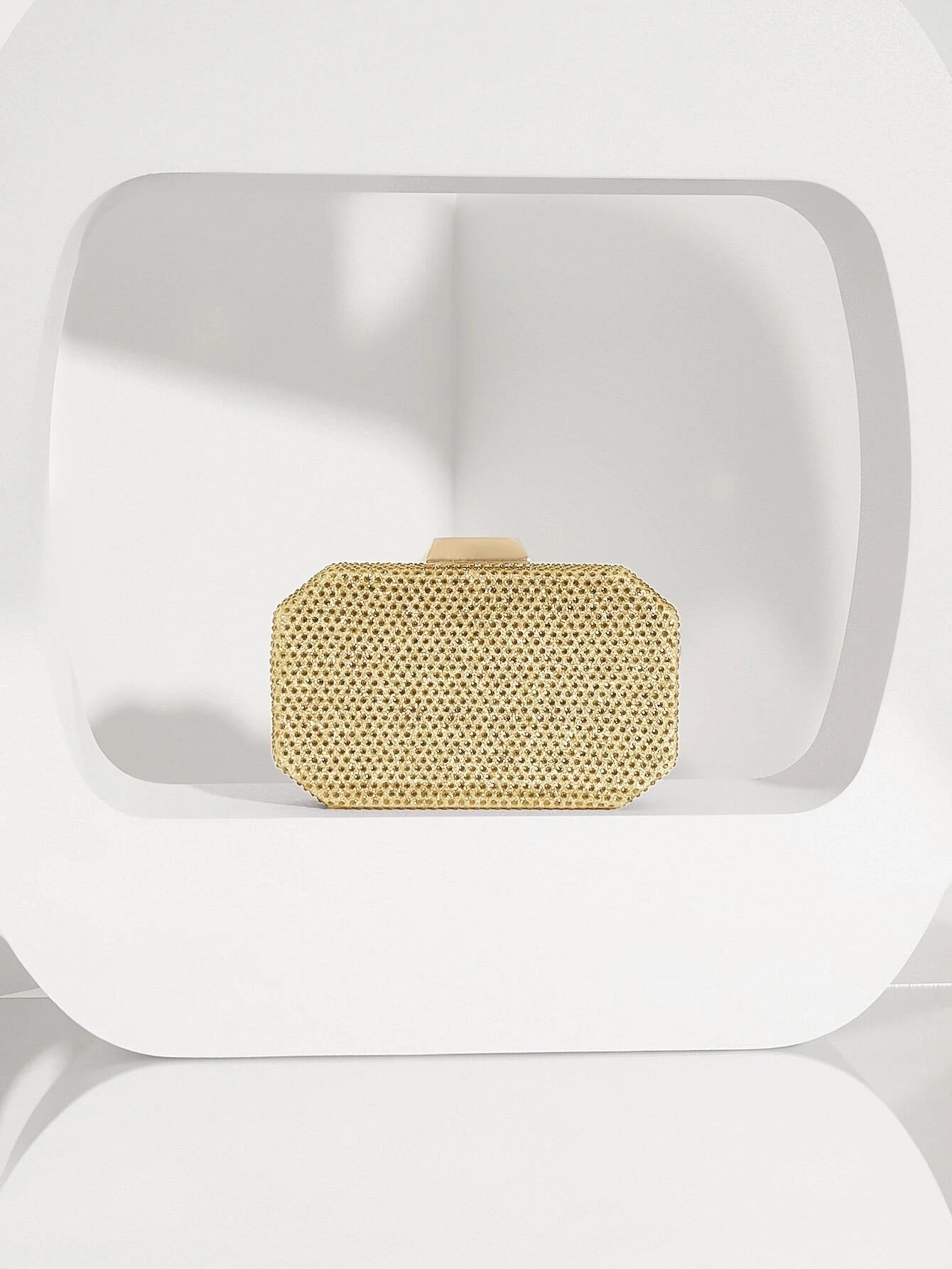 حقيبة سهره صندوق بديكور ذهبي شنط وحقائب شنط