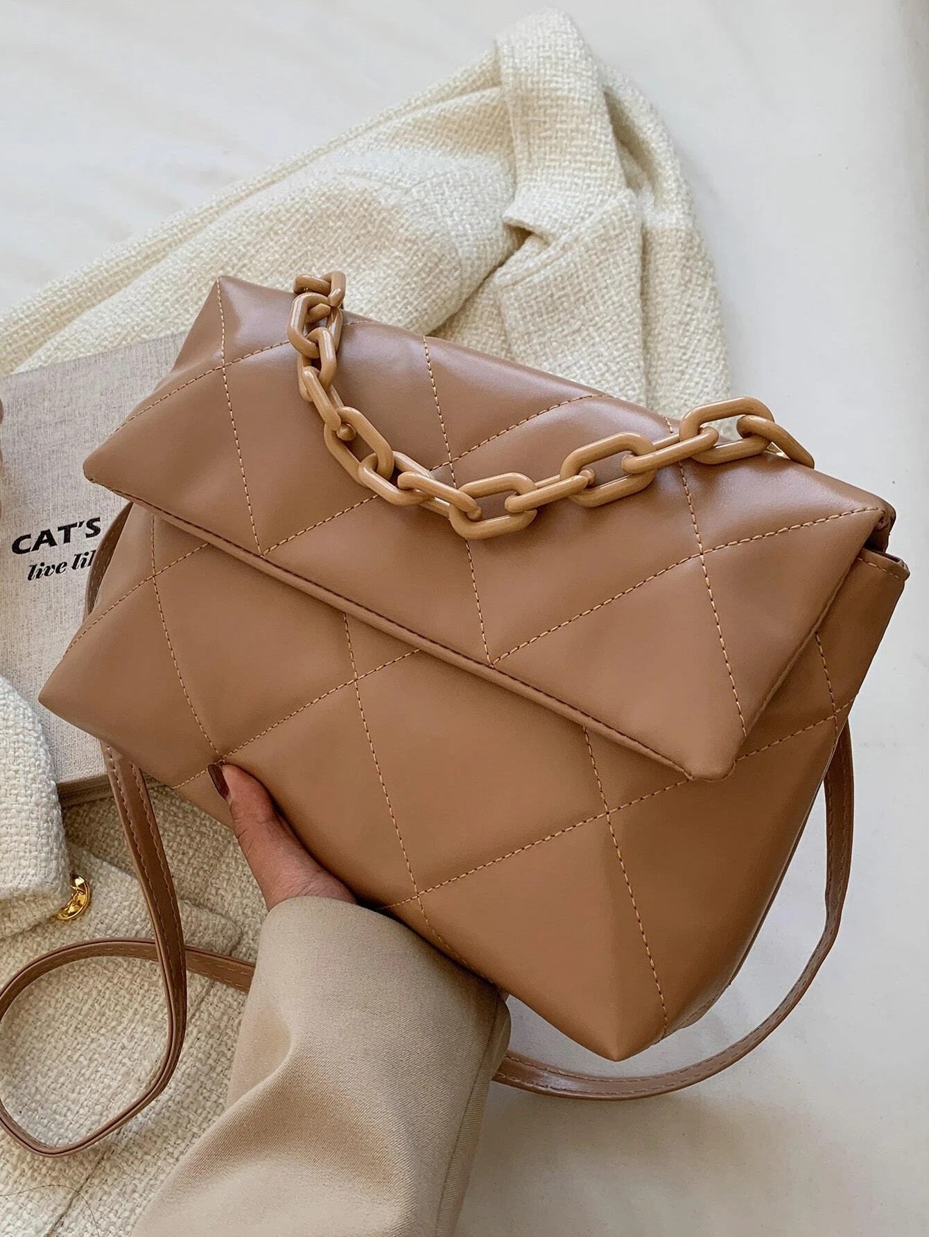 حقيبة مربعة انيقة شنط وحقائب شنط بني