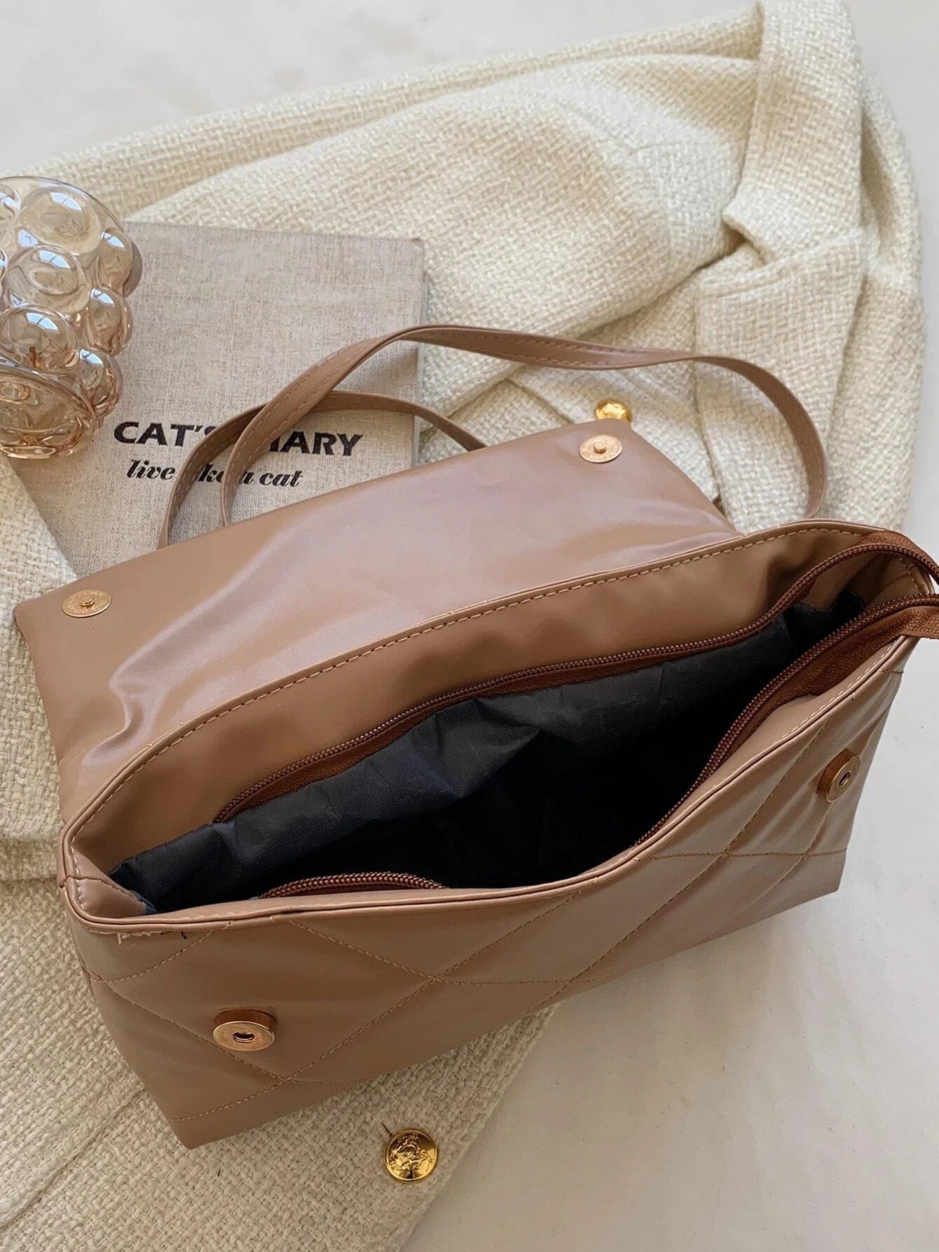 حقيبة مربعة انيقة شنط وحقائب شنط