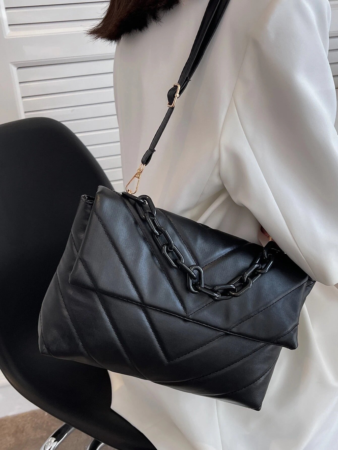 حقيبة مربعة انيقة شنط وحقائب شنط