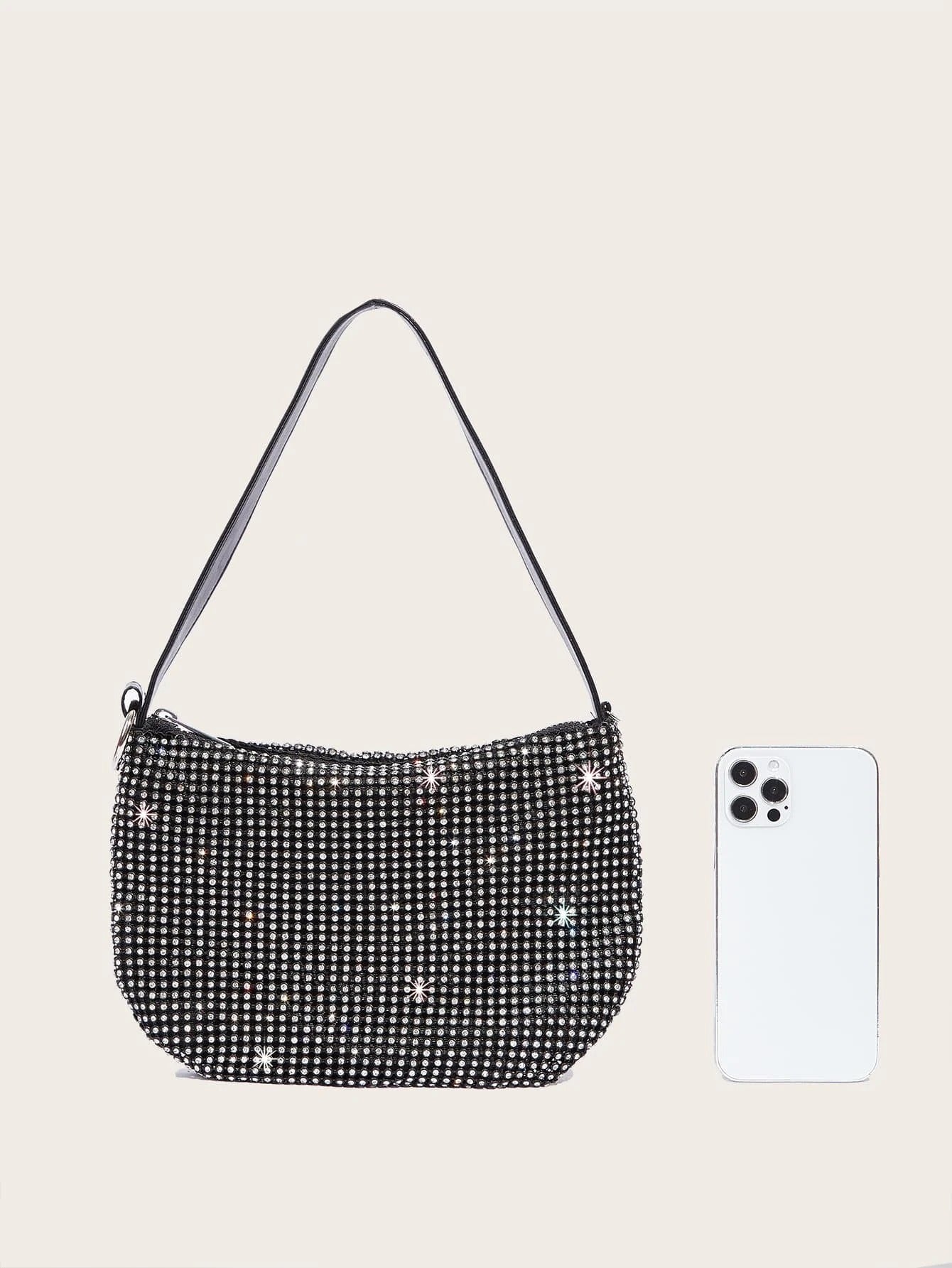 حقيبة كلاتش فضي واسود شنط وحقائب شنط