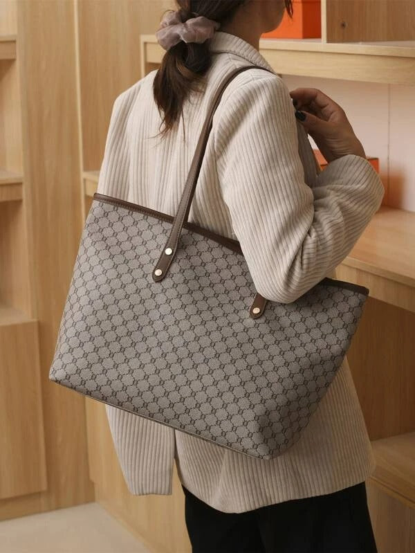 حقيبة كتف بني كبيرة للجامعه والطلعات شنط وحقائب شنط رمادي