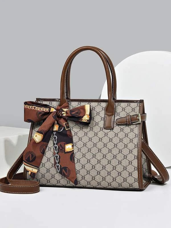 حقيبة مربعة بوشاح بني شنط وحقائب شنط