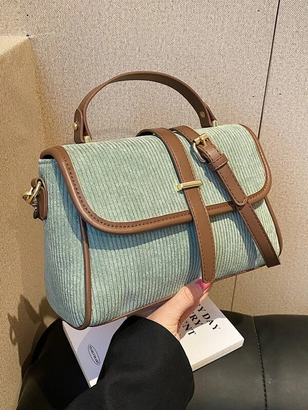 حقيبة مربعة بحزام جلد شنط وحقائب شنط