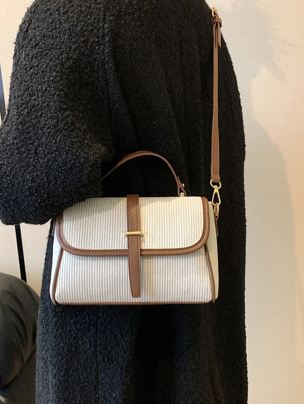 حقيبة مربعة بحزام جلد شنط وحقائب شنط بيج