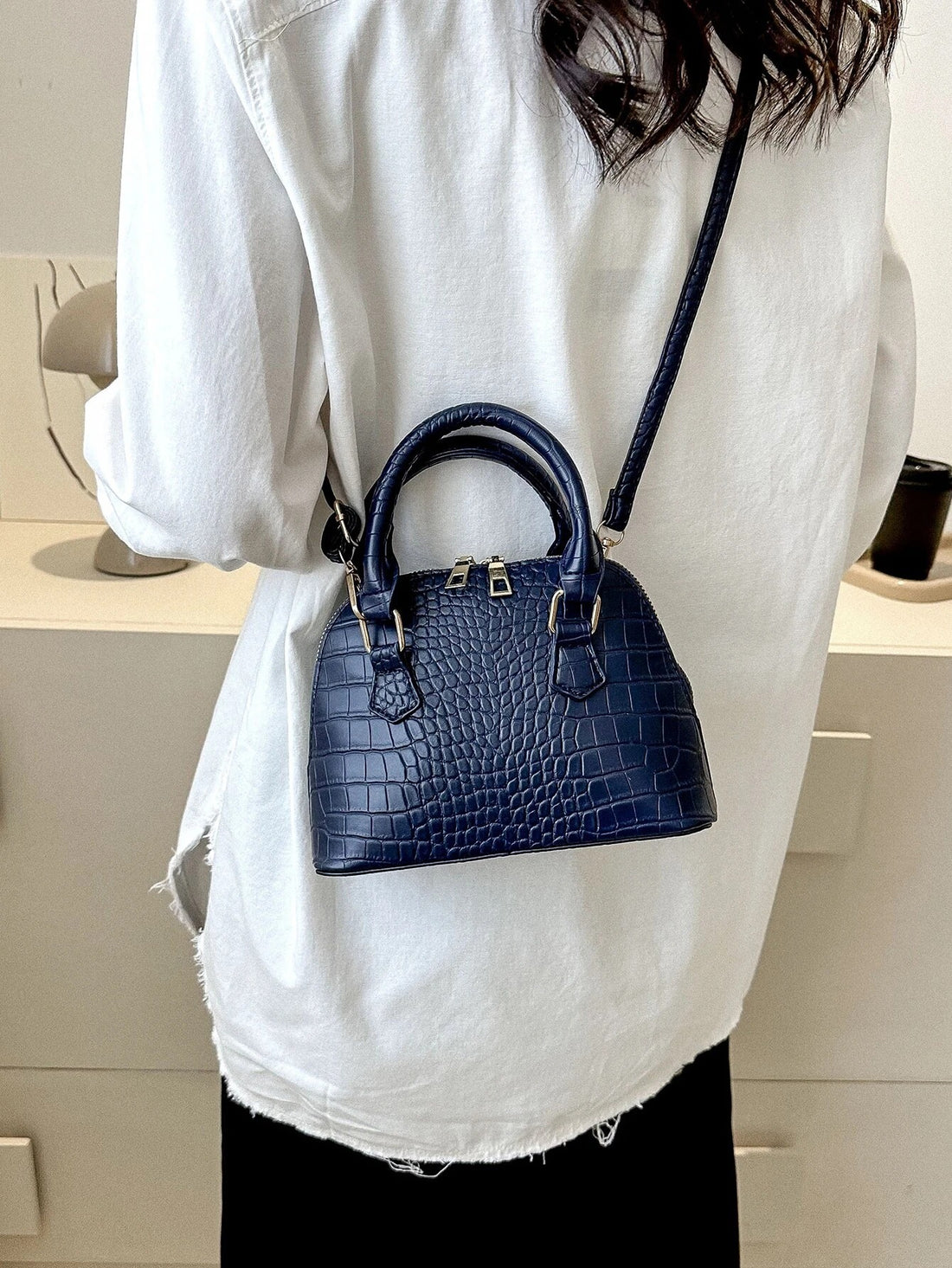 حقيبة قبة بنقش جلد شنط وحقائب شنط