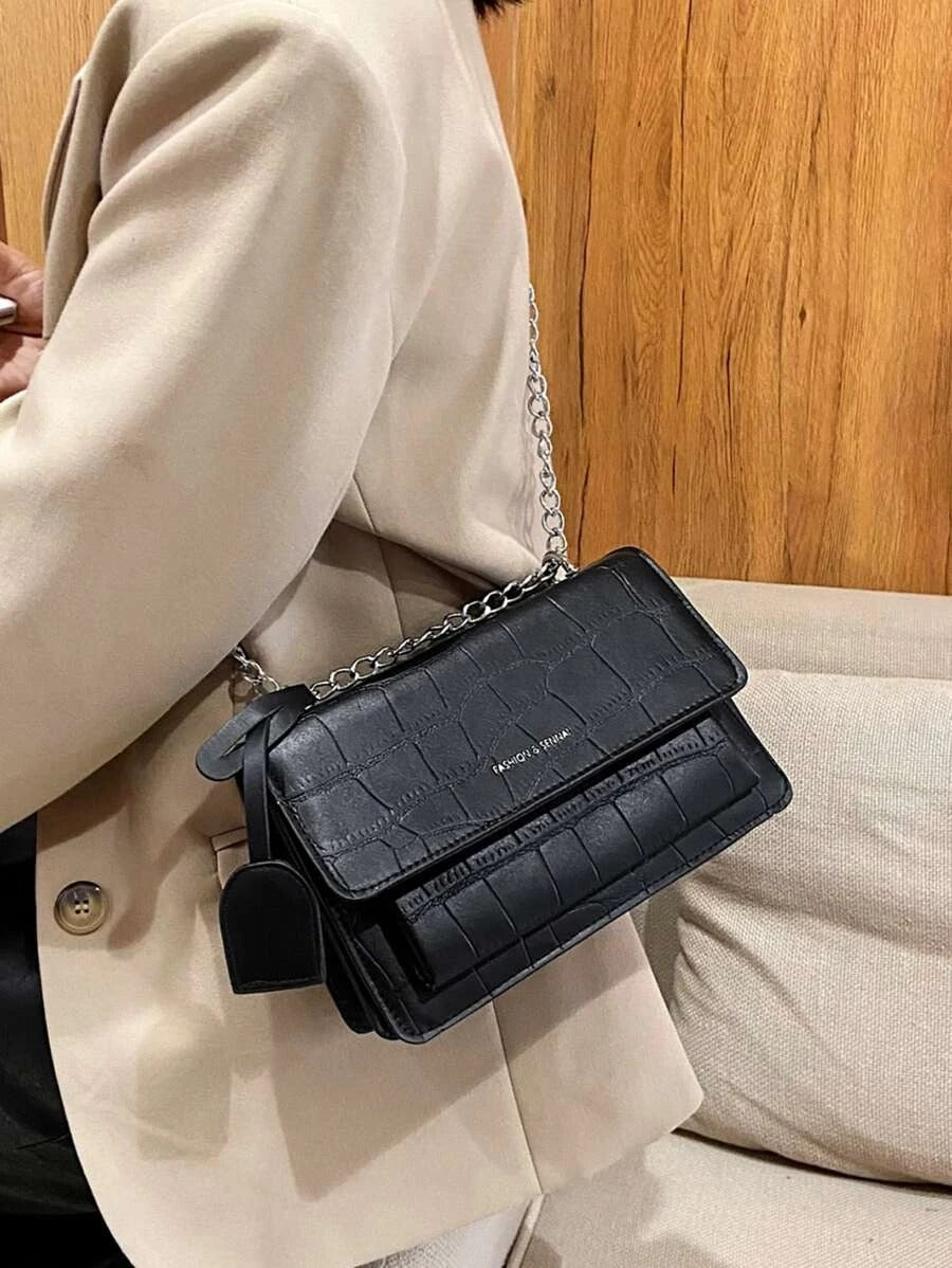 حقيبة مربعة جلد بسلسال فضي شنط وحقائب شنط