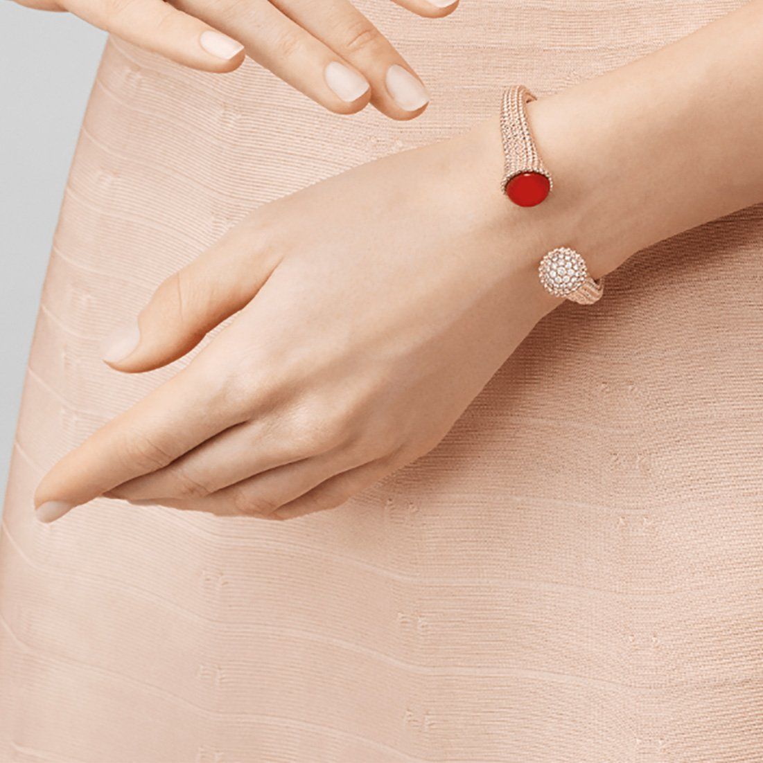 اسواره فان كليف حجر ملون اسواره van cleef