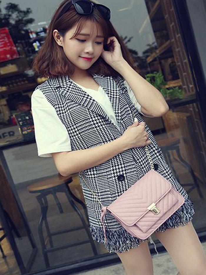 شنطة متوسطة الحجم بسلسلة شنط وحقائب متوفر 3 لون وردي