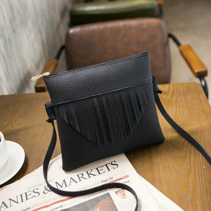 حقيبة سوداء بشراشيب شنط وحقائب متوفر 2 لون