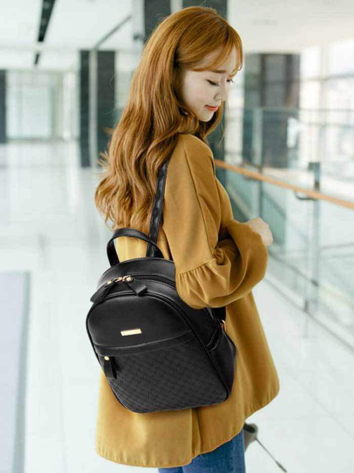 حقيبة ظهر كبيرة كلاسيك ديزاين شنط وحقائب متوفر 3 لون