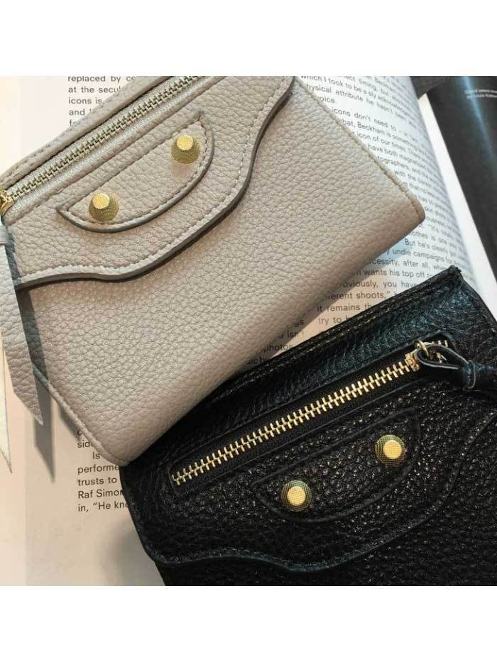 محفظة سوداء بسحاب للإغلاق محافظ بوك