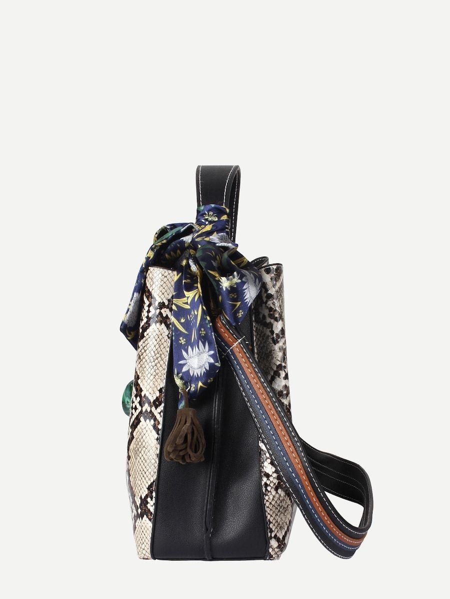 شنطه سوداء بربطه شنط وحقائب متوفر 5 لون