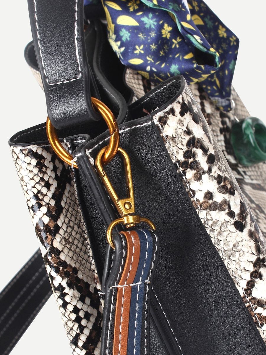 شنطه سوداء بربطه شنط وحقائب متوفر 5 لون