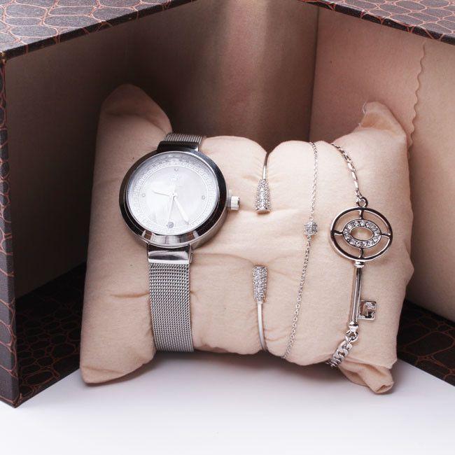 طقم ساعه و اساور انيقه اطقم ساعات متوفر 2 لون