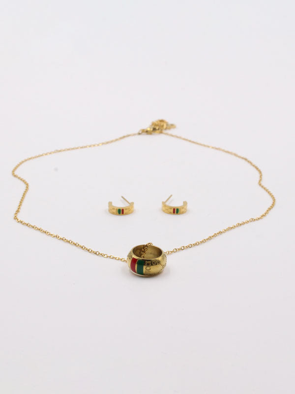 طقم قوتشي ناعم اطقم gucci ذهبي