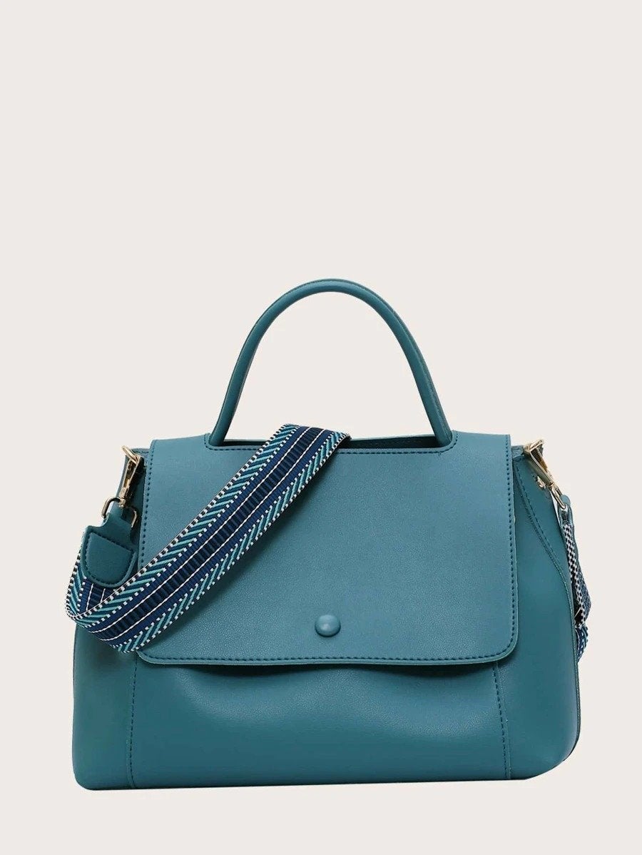 شنطة كبيرة جلدية شنط وحقائب شنط سماوي