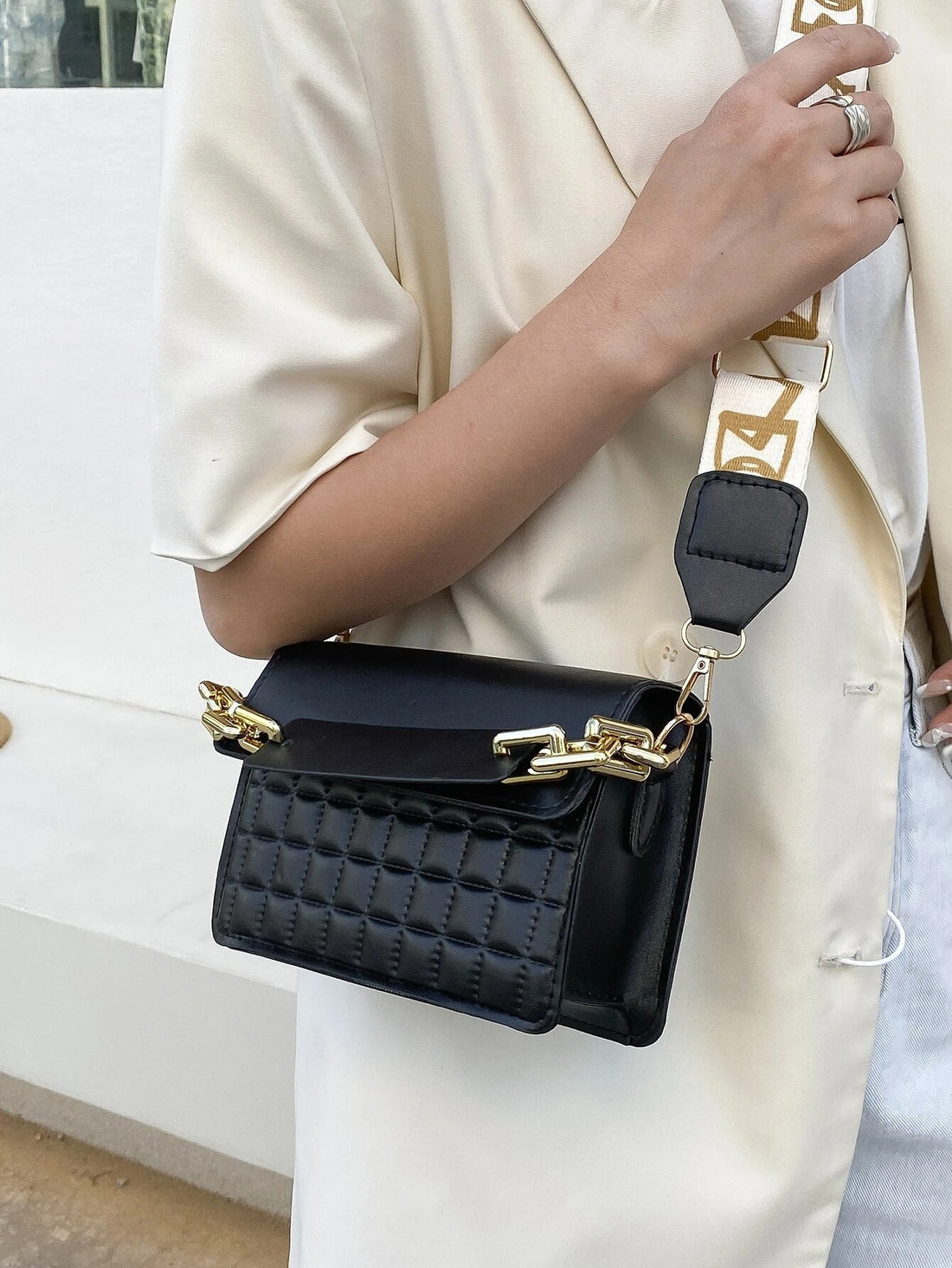 حقيبة ساتشل نقش مربع شنط وحقائب شنط اسود