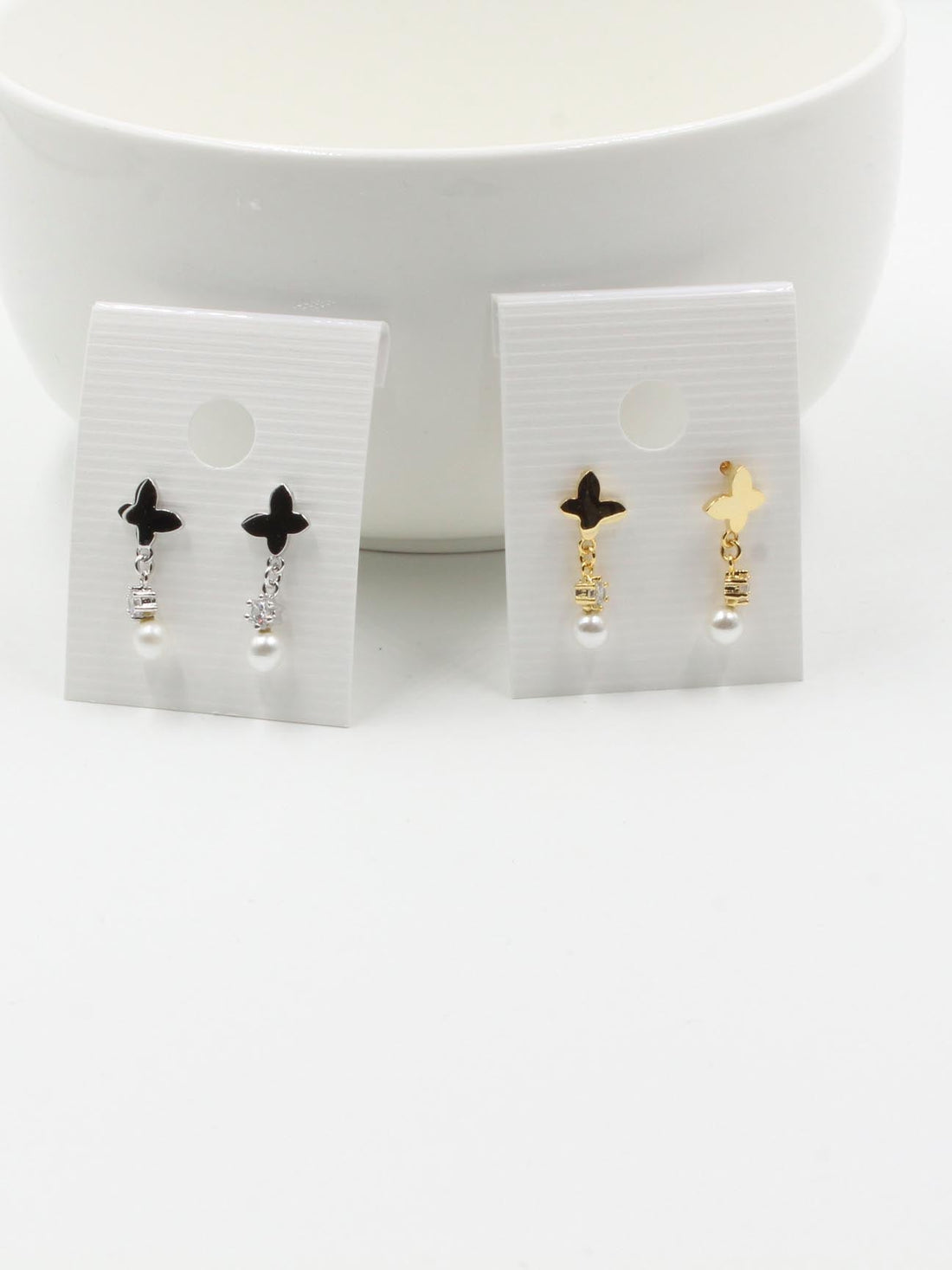 حلق فراشة ولولو حلق متوفر 2 لون