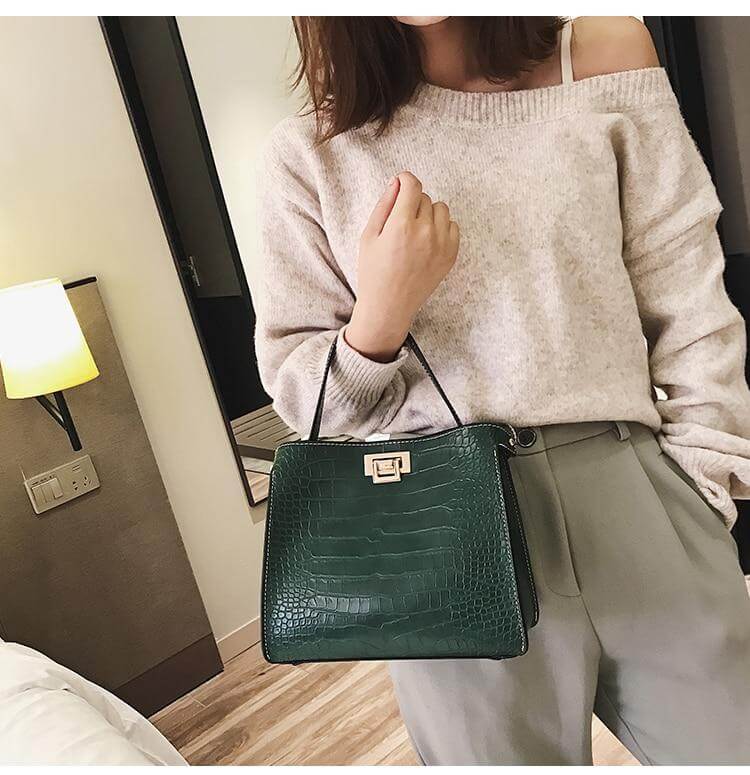 حقيبه باك اوف انيقه جلد تمساح شنط وحقائب شنط