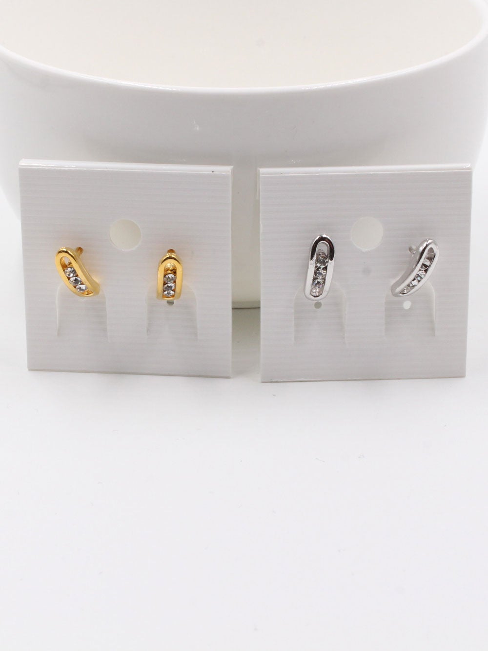 حلق ميسيكا صغير كريستال messika