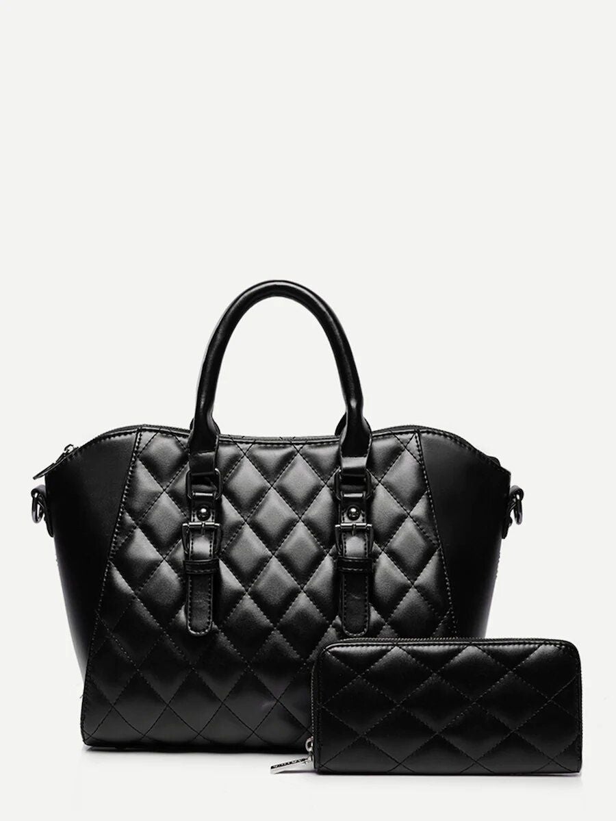 شنطه بخطوط مربعه مع بوك شنط وحقائب متوفر 1 لون اسود