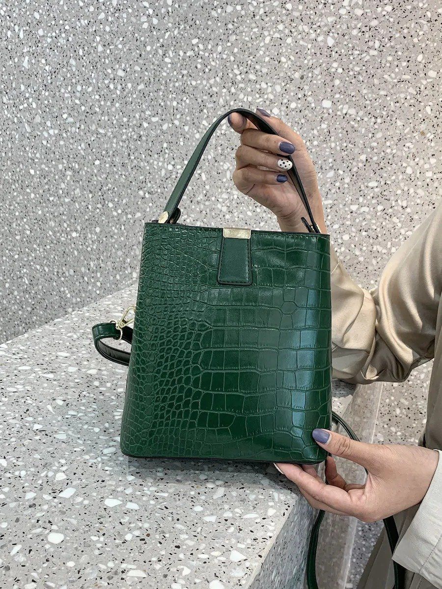 شنطة جلد تمساح شنط وحقائب شنط