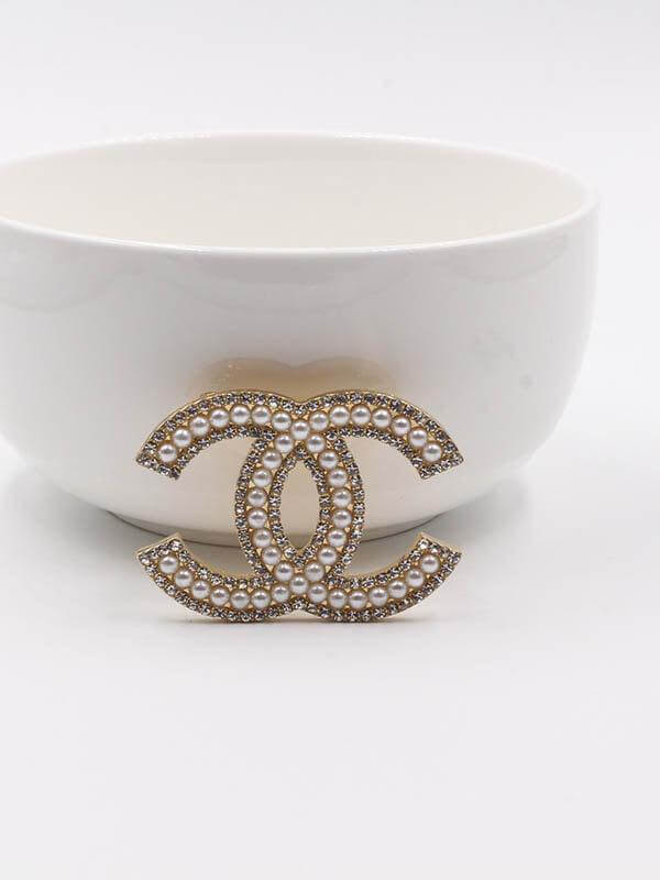 بروش ماركة شانيل بروش chanel ذهبي