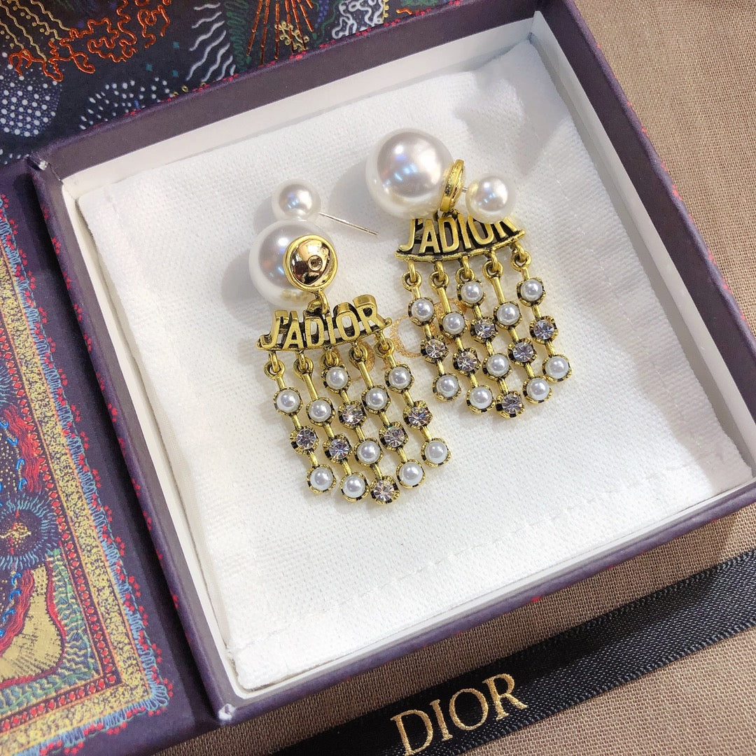 حلق ديور انتيك بيرل كبير حلق dior