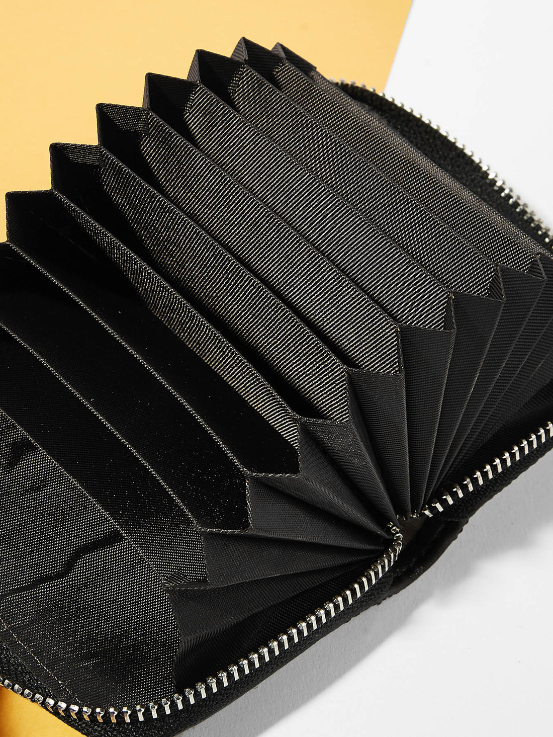 محفظة مطرزة جيوب متعددة محافظ بوك