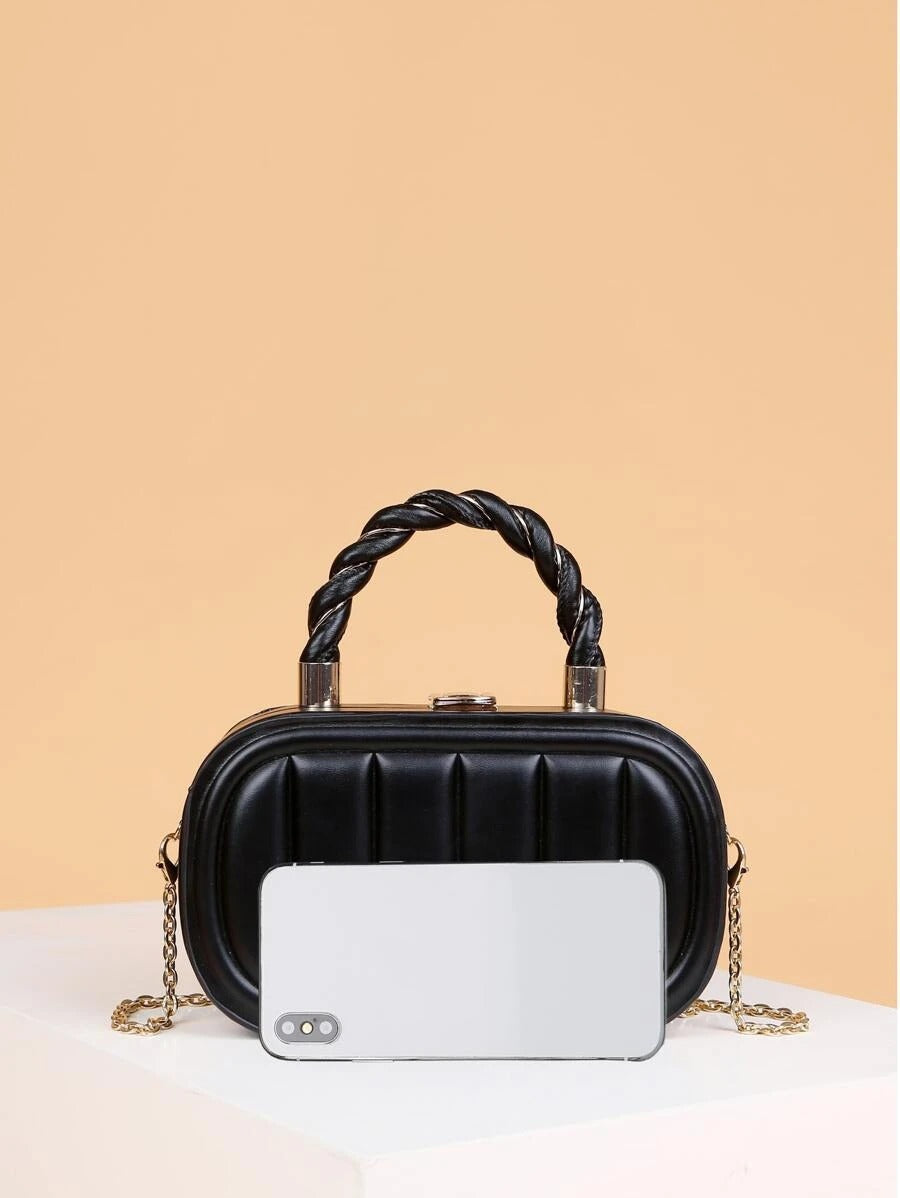 حقيبة شكل صندوق اسود شنط وحقائب شنط