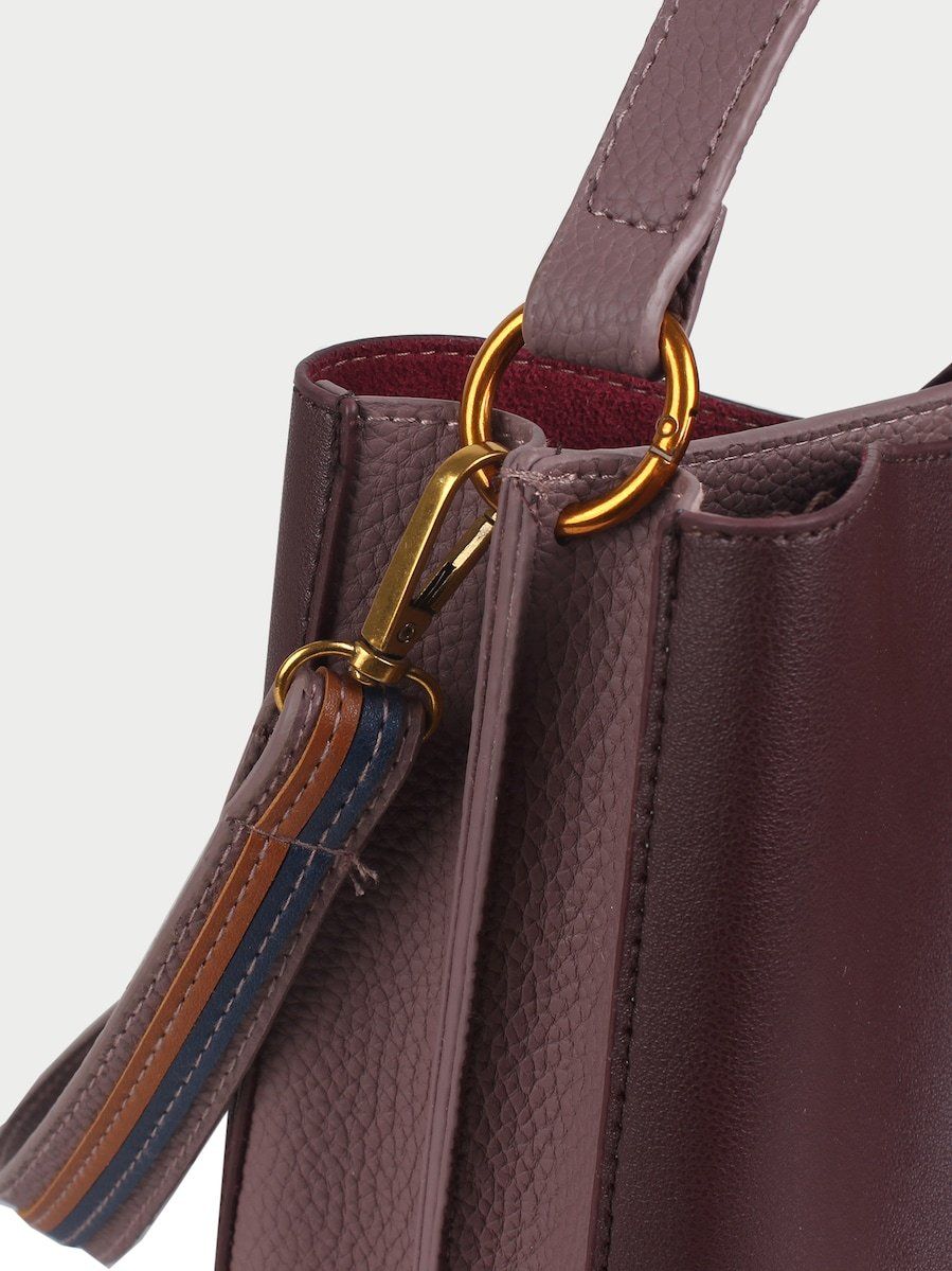 شنطه سوداء بربطه شنط وحقائب متوفر 5 لون