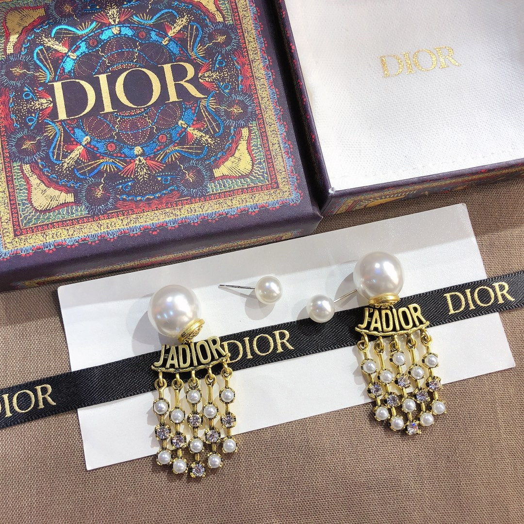 حلق ديور انتيك بيرل كبير حلق dior