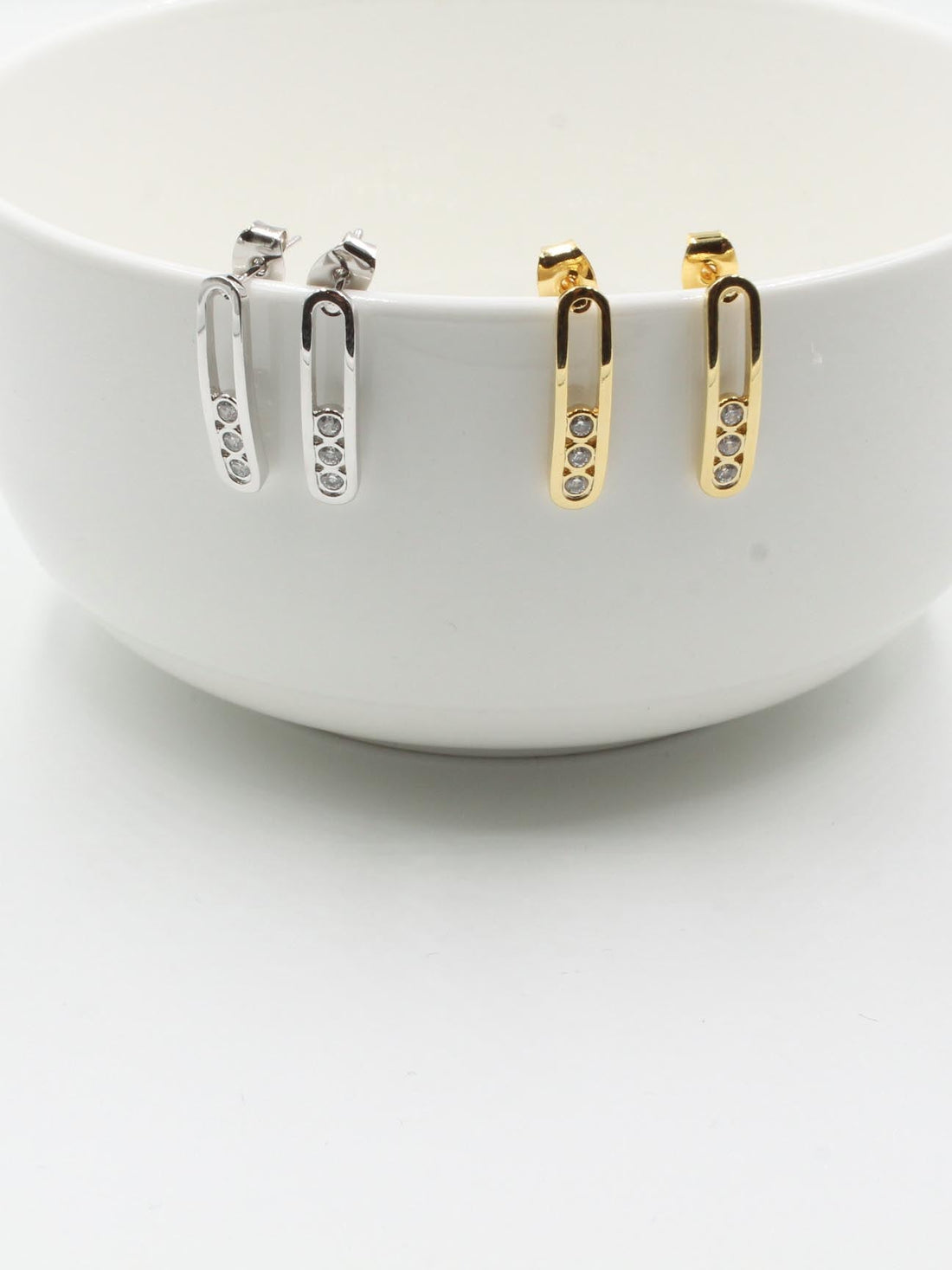 حلق كبير زركون حلق متوفر 2 لون