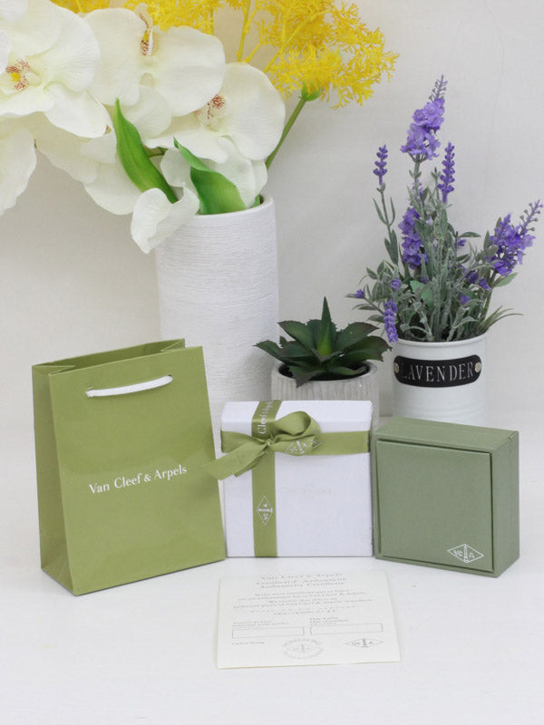 ملحقات فان كليف الاصلية 2 هدايا van cleef