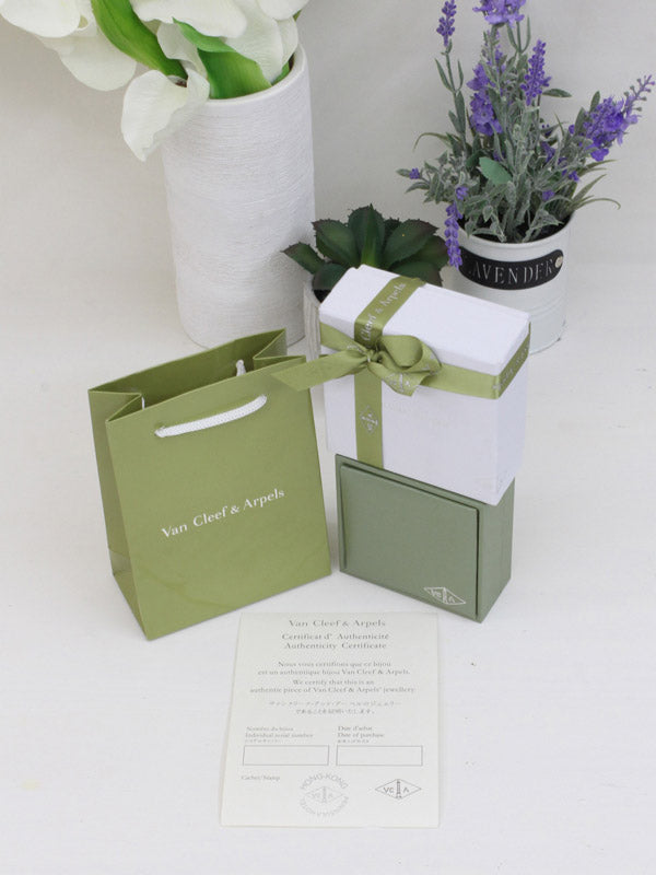 ملحقات فان كليف الاصلية 2 هدايا van cleef