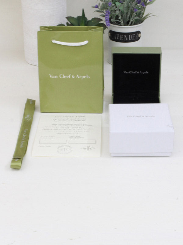 ملحقات فان كليف الاصلية 2 هدايا van cleef