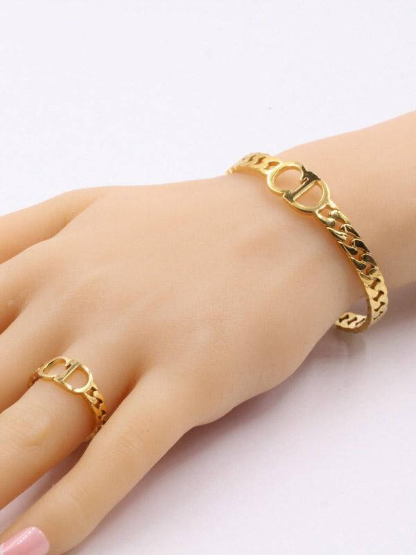 اسواره وخاتم ديور بانقل اسواره dior