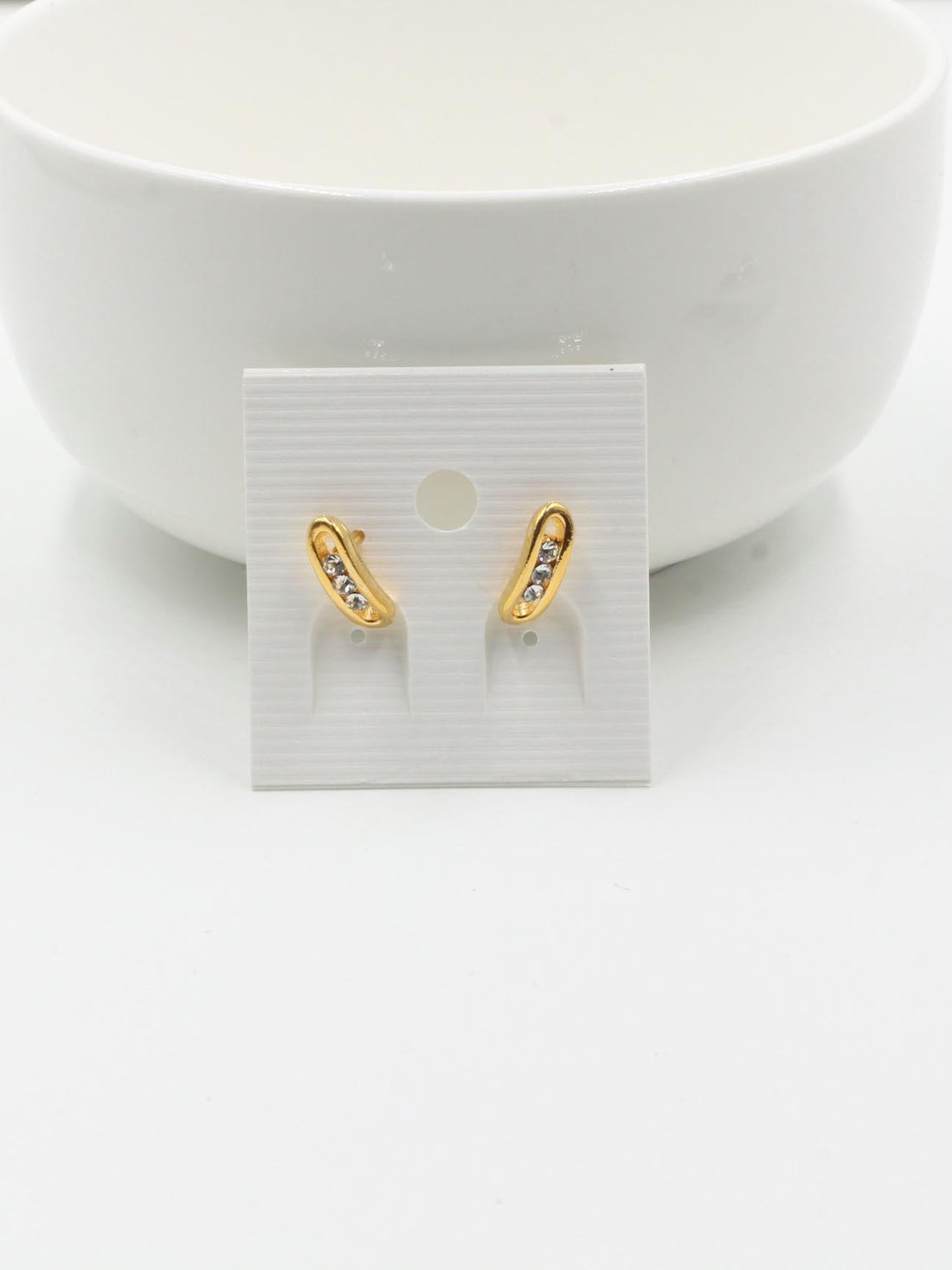 حلق ميسيكا صغير كريستال messika ذهبي