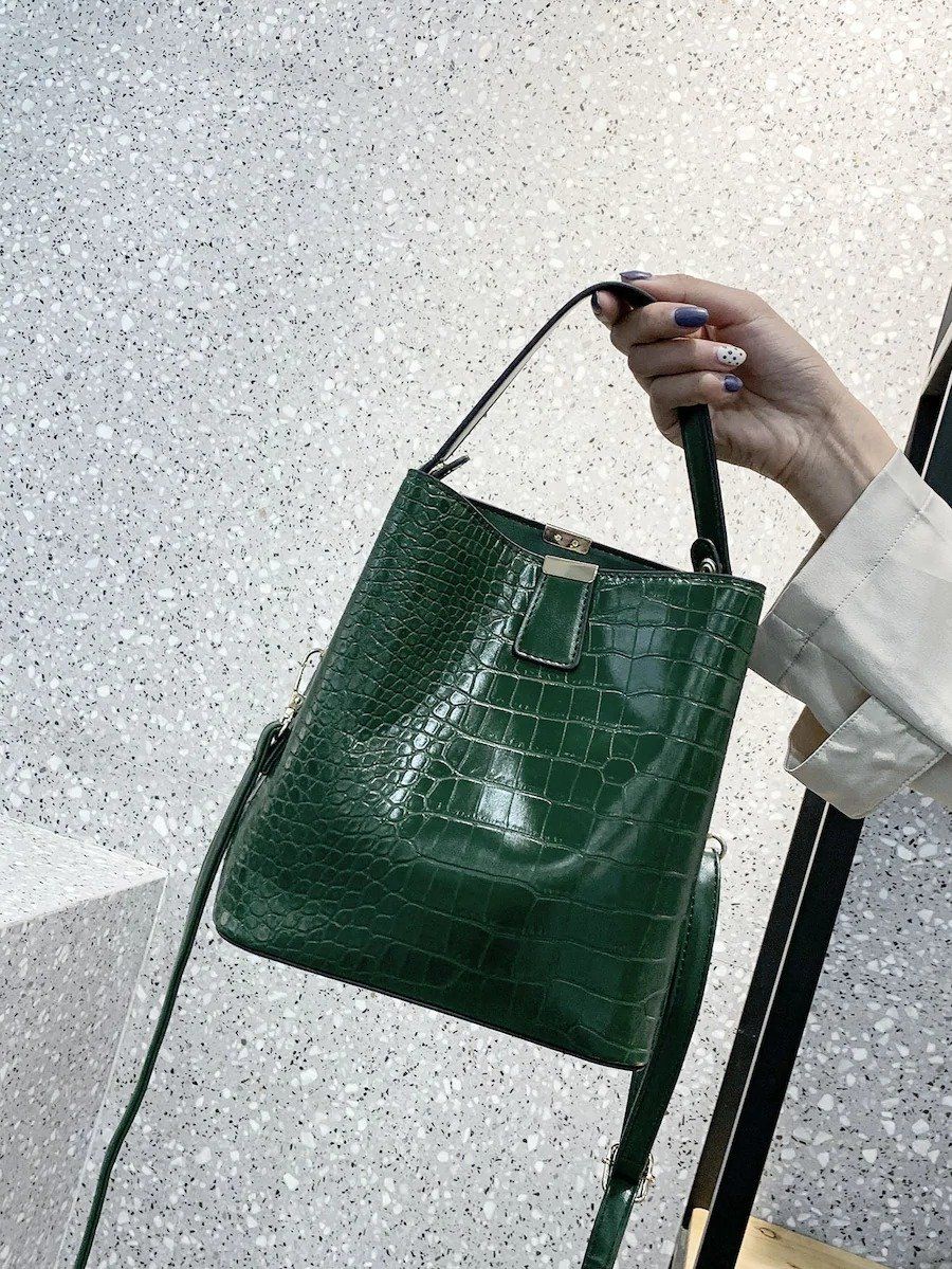 شنطة جلد تمساح شنط وحقائب شنط