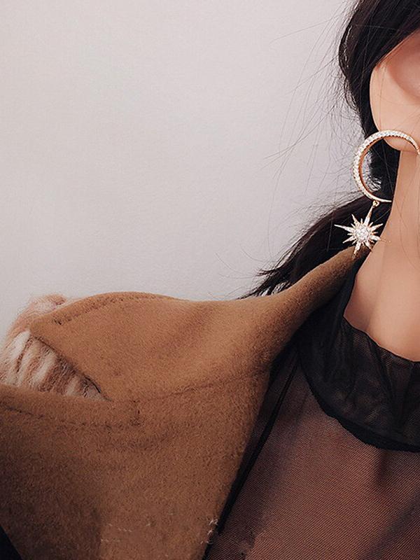 حلق نجمه وهلال حلق متوفر 2 لون