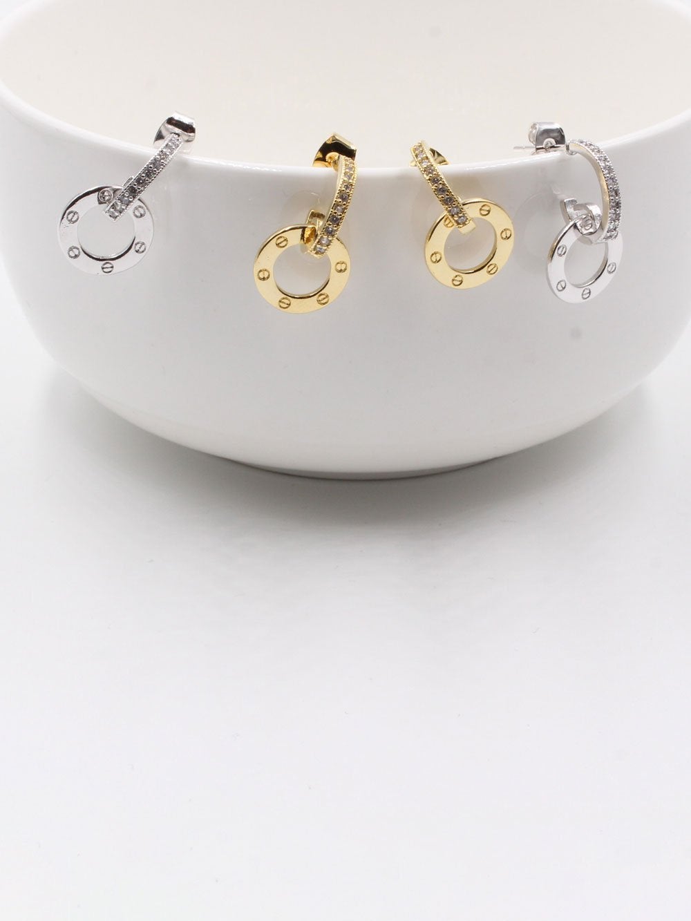 حلق كارتير دبل سيركلز حلق CARTIER