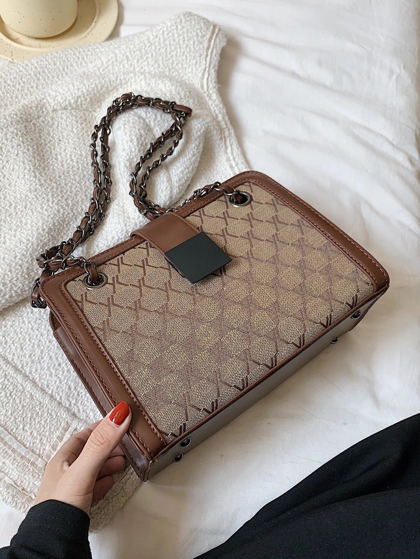 حقيبة الكتف بنقش بني شنط وحقائب شنط