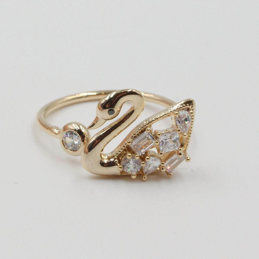 خاتم وزه زركون الجديد خواتم متوفر 1 لون ذهبي فري سايز - قابل للتحكم بالقياس