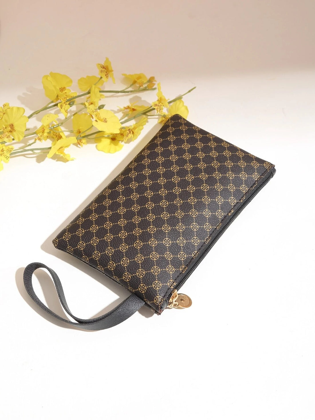 حقيبة كلاتش صغيره شنط وحقائب شنط