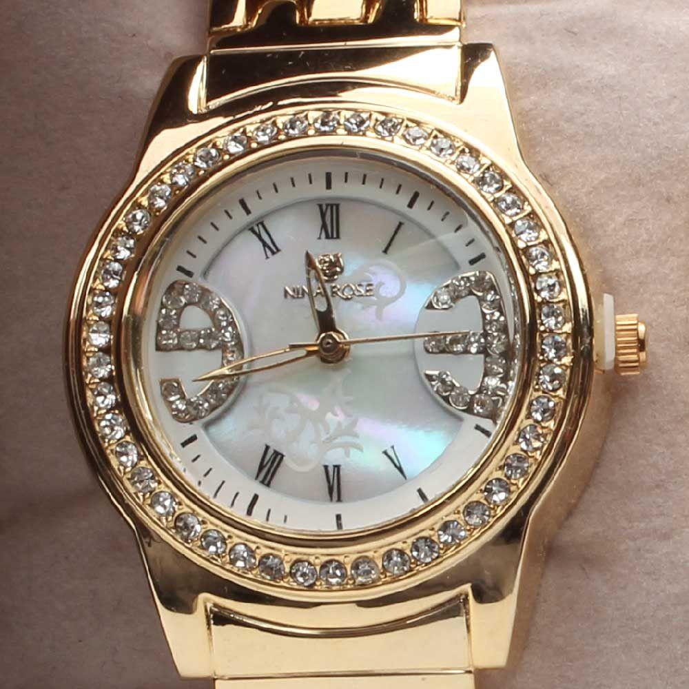 طقم ساعه واساور ناعمه اطقم ساعات متوفر 1 لون