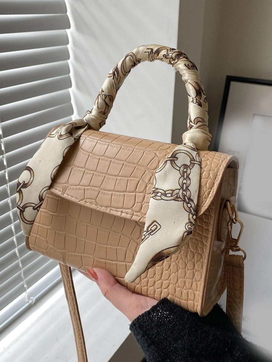 حقيبة جلد منقوشه شنط وحقائب شنط